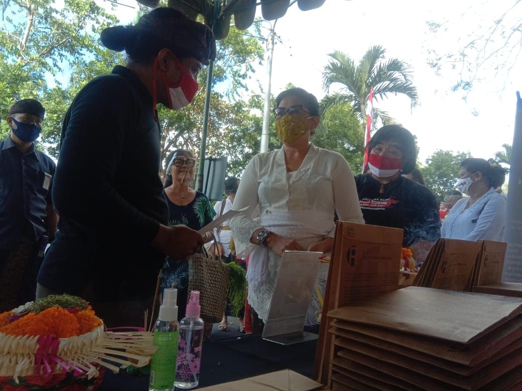 podiumnews.com-Digelar Tiap Jumat, Pasar Gotong-Royong Tak Ganggu Keberadaan Pasar Tradisional 